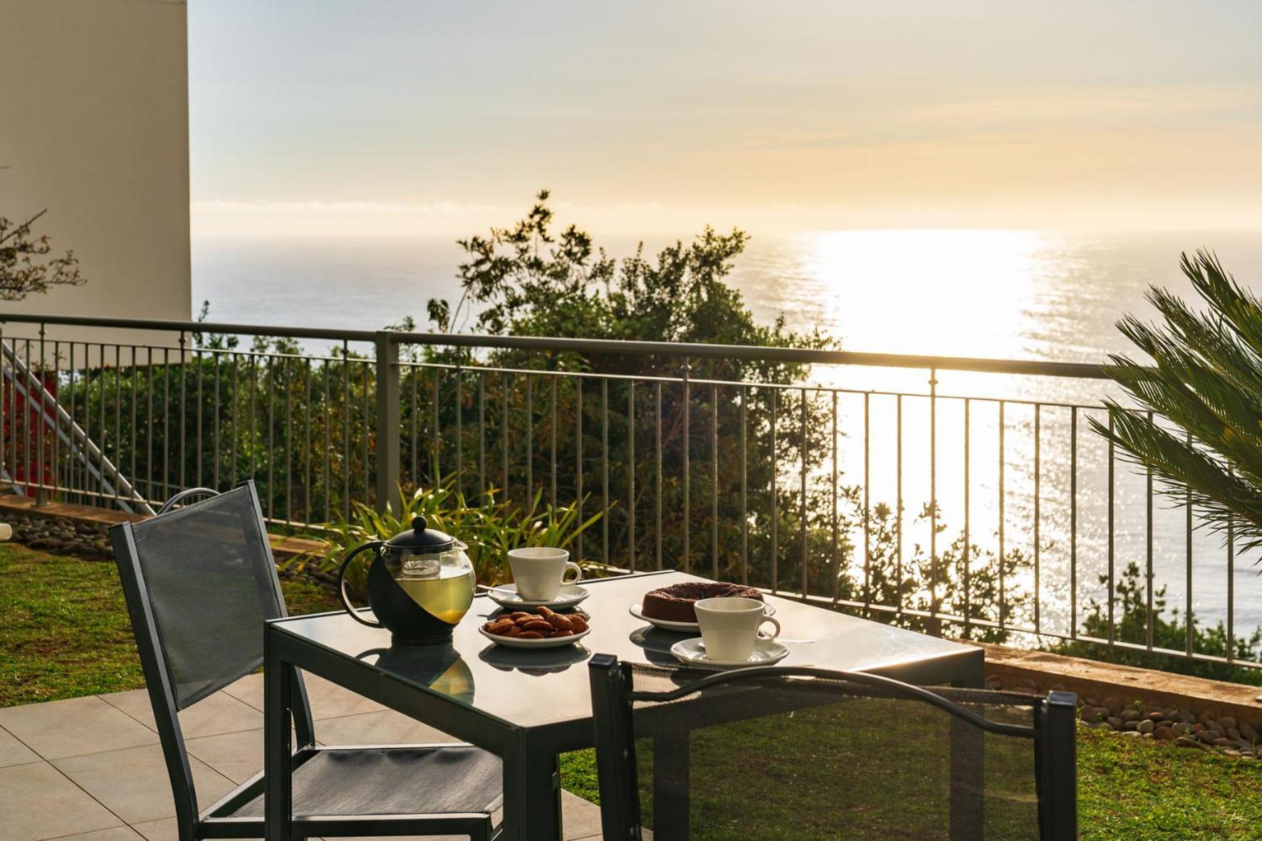 Ourmadeira - Casa Amaro Sol, Tranquil Villa Calheta  Bagian luar foto
